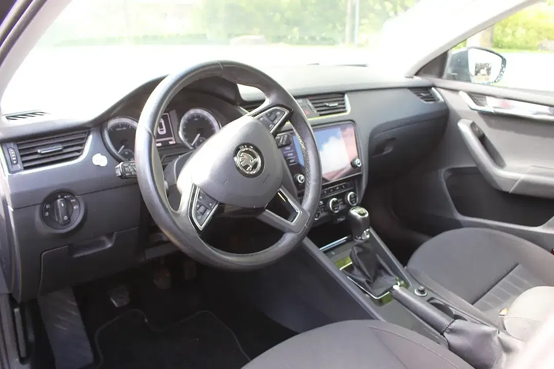 Skoda Octavia - Thumbnail 15