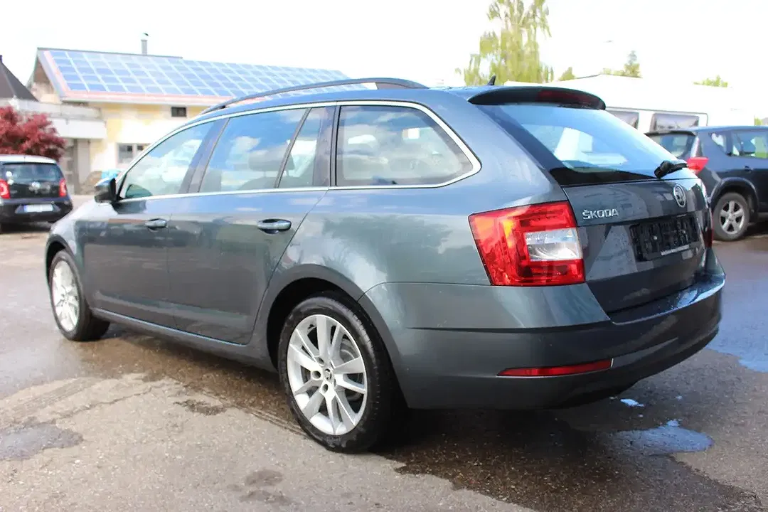 Skoda Octavia - Thumbnail 4