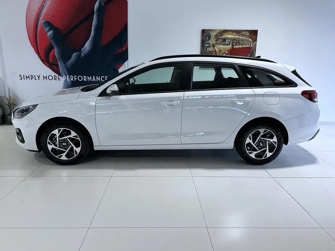 Hyundai i30 - Thumbnail 3