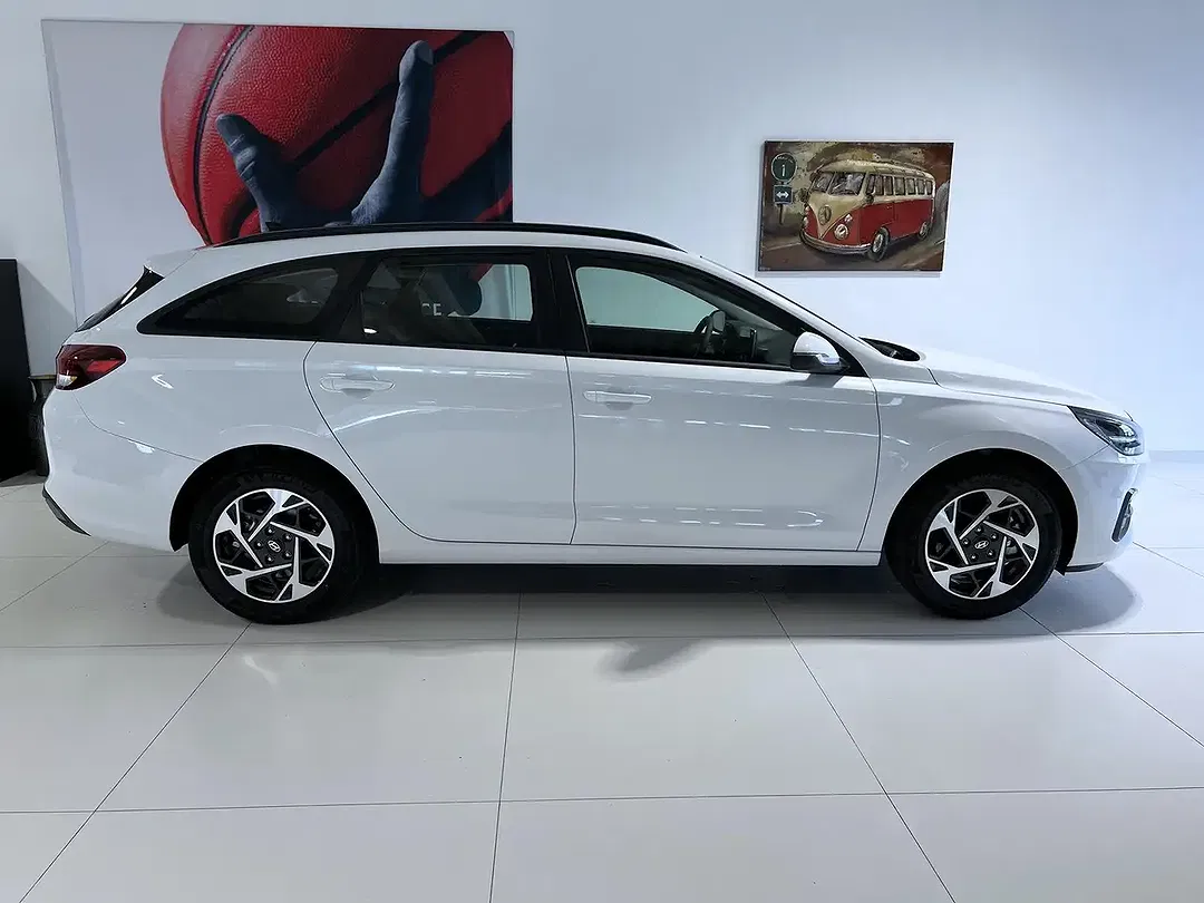 Hyundai i30 - Thumbnail 4