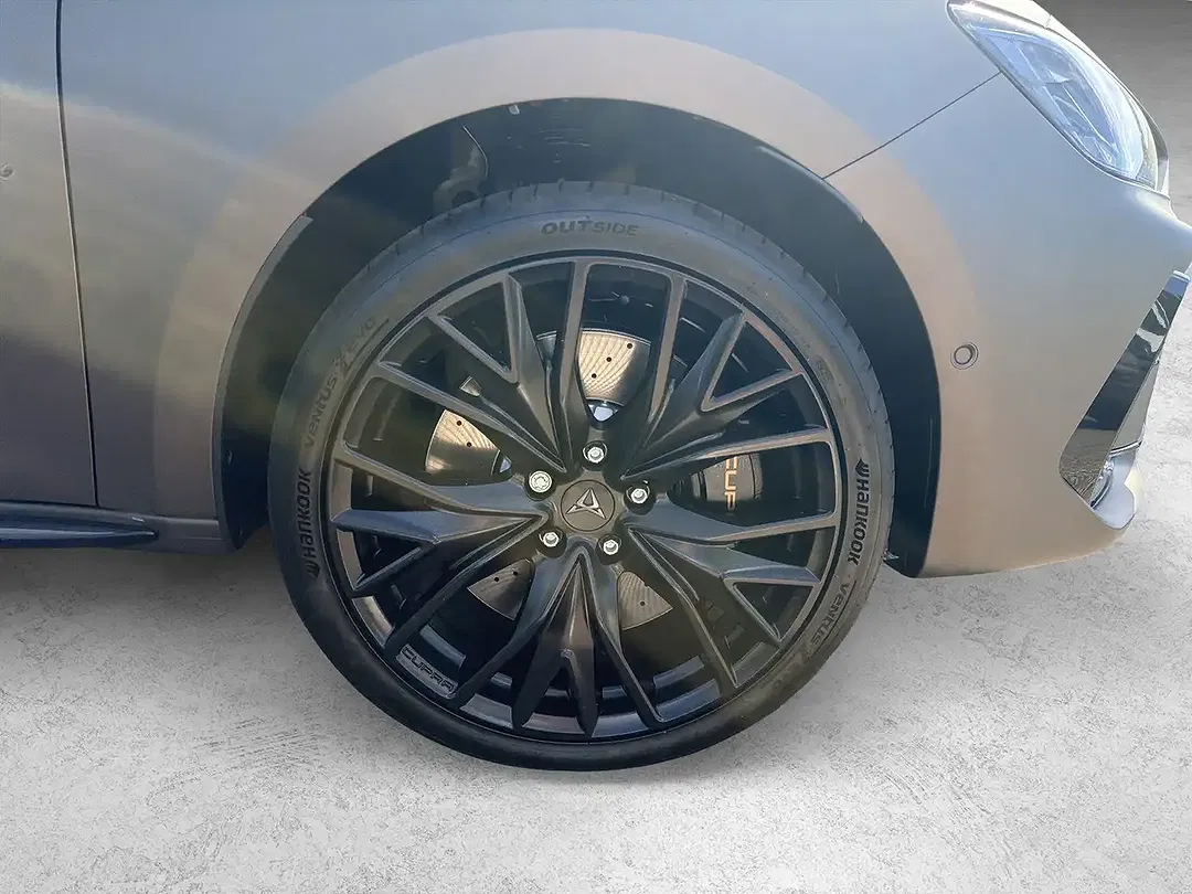 CUPRA Leon - Thumbnail 4
