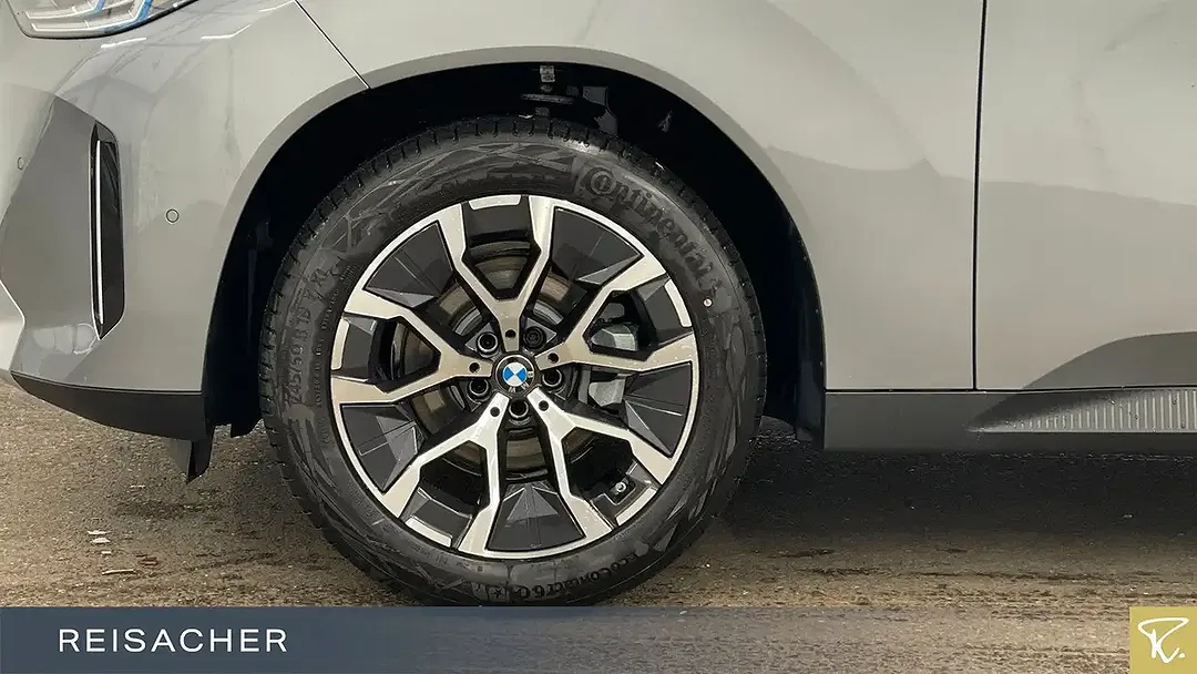BMW X3 - Thumbnail 3