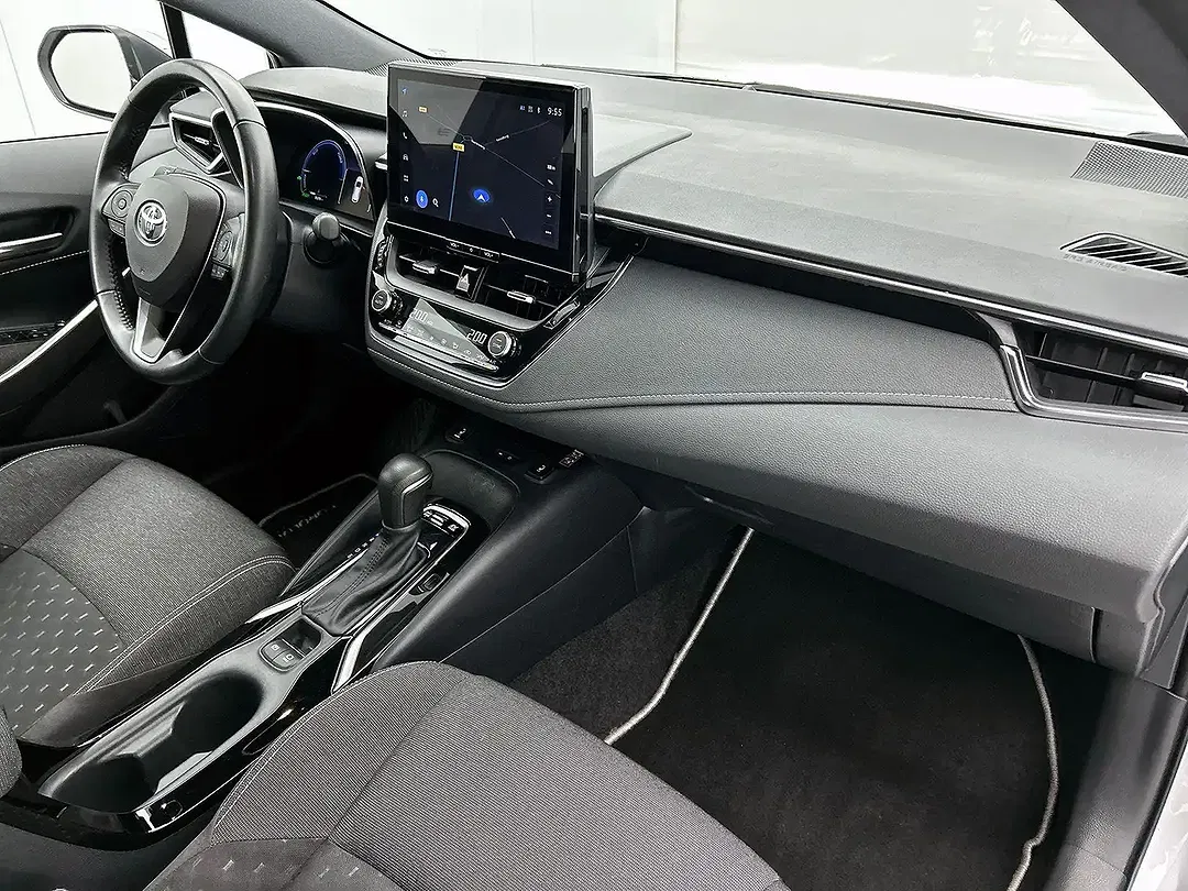 Toyota Corolla - Thumbnail 9