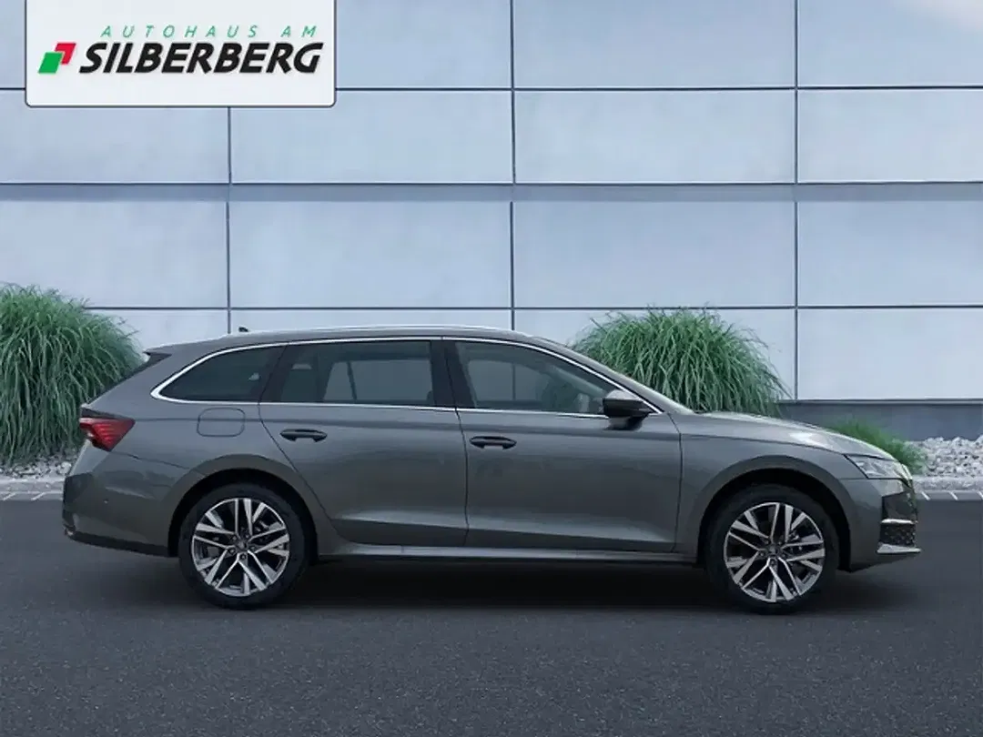 Skoda Octavia - Thumbnail 2