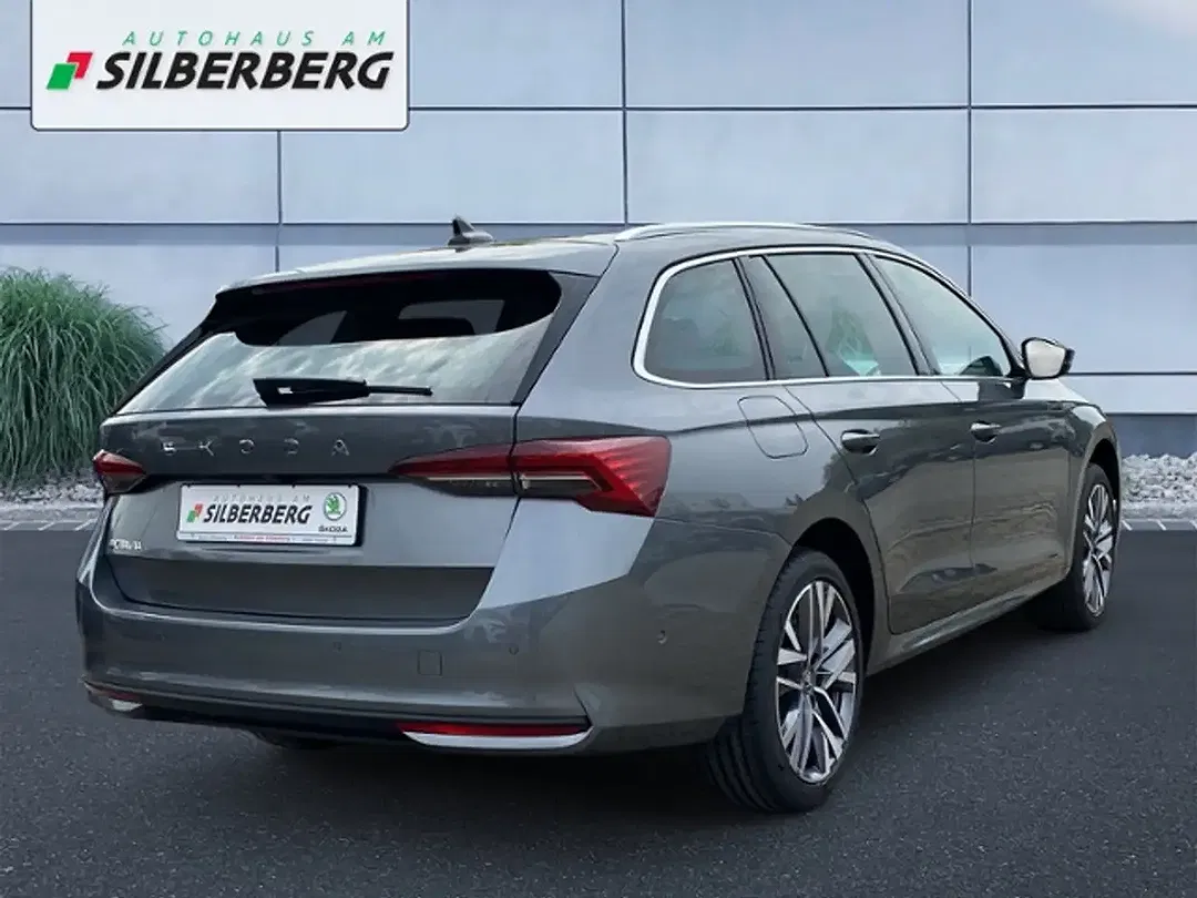 Skoda Octavia - Thumbnail 3