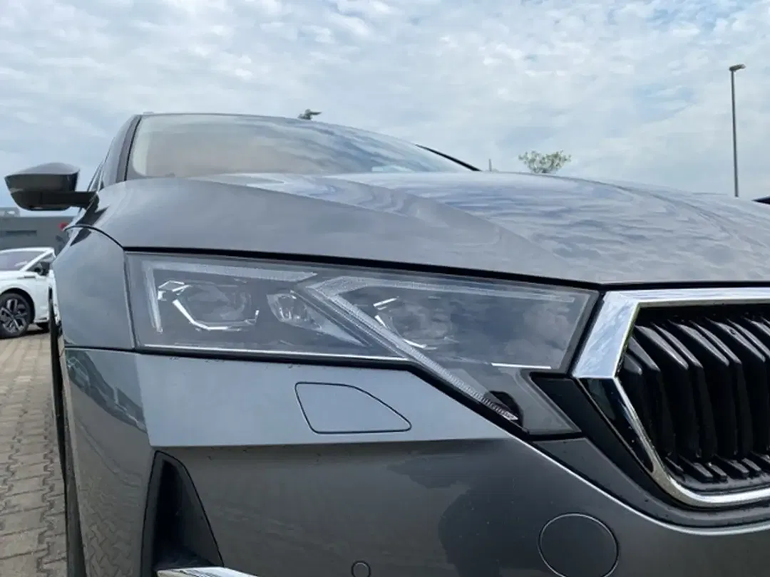 Skoda Octavia - Thumbnail 6