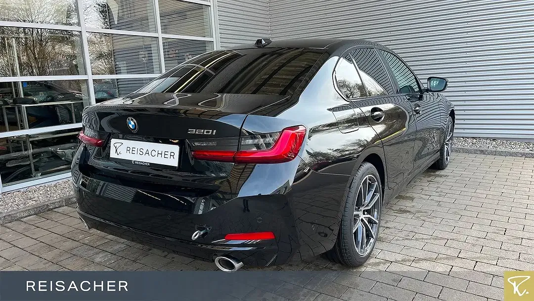 BMW 320 - Thumbnail 2