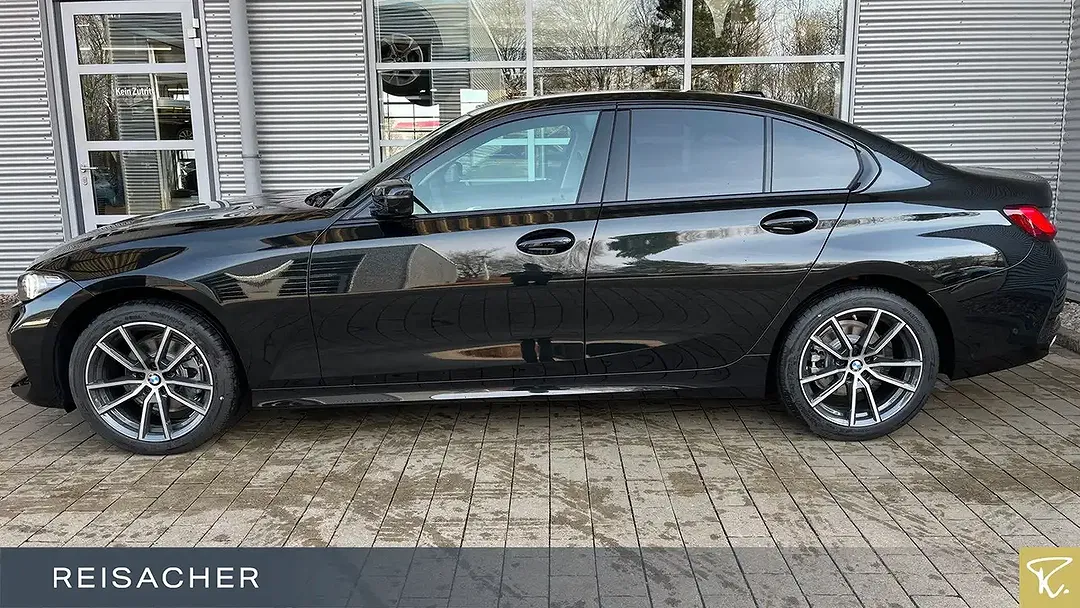 BMW 320 - Thumbnail 9