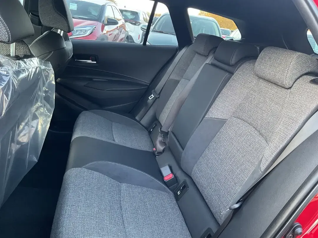 Toyota Corolla - Thumbnail 11