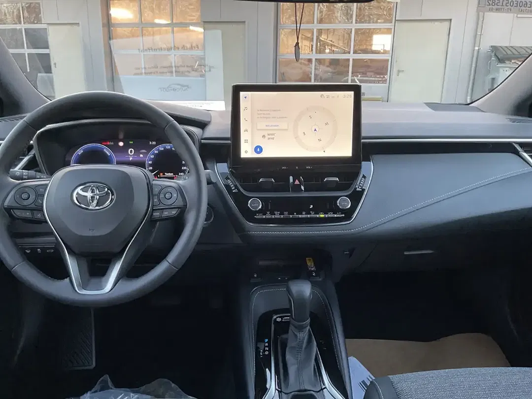 Toyota Corolla - Thumbnail 12