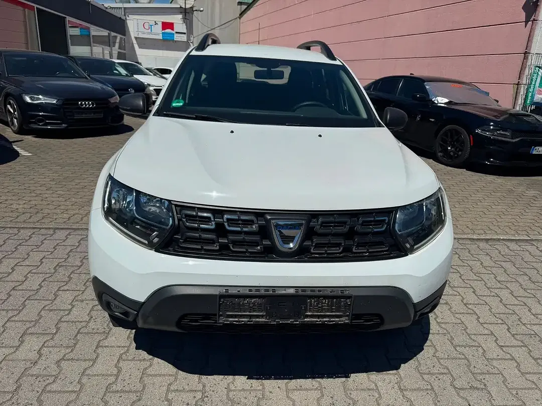 Dacia Duster - Thumbnail 2