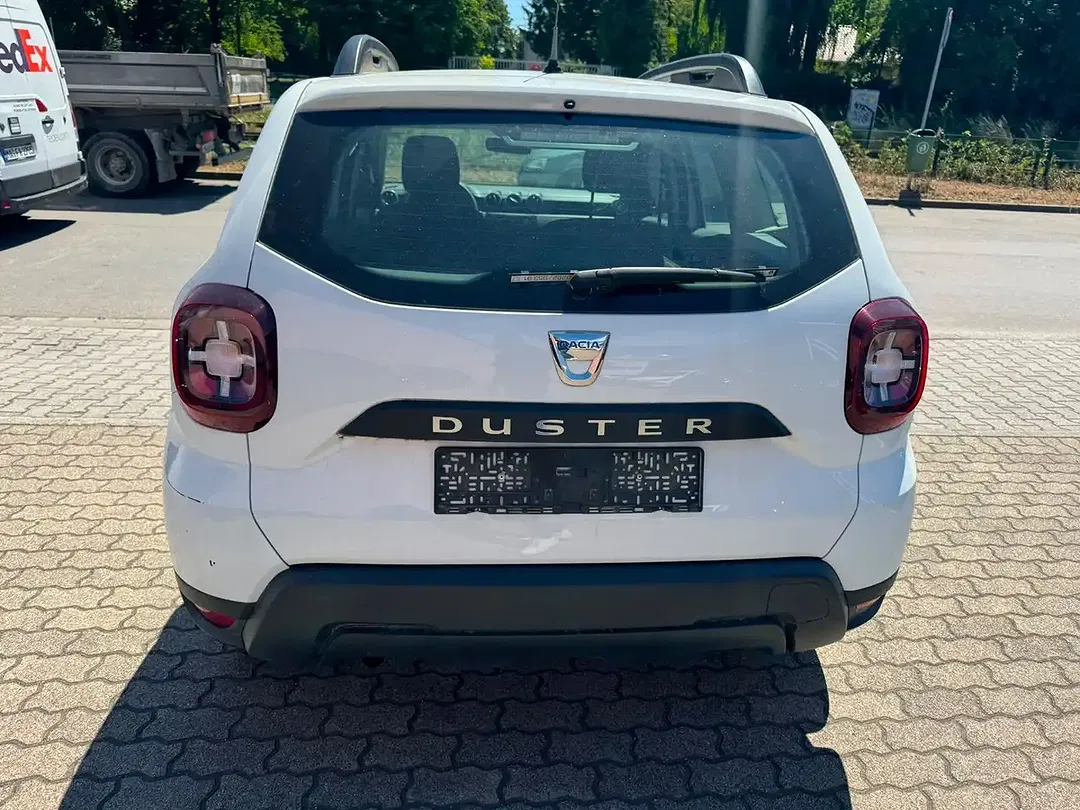 Dacia Duster - Thumbnail 3