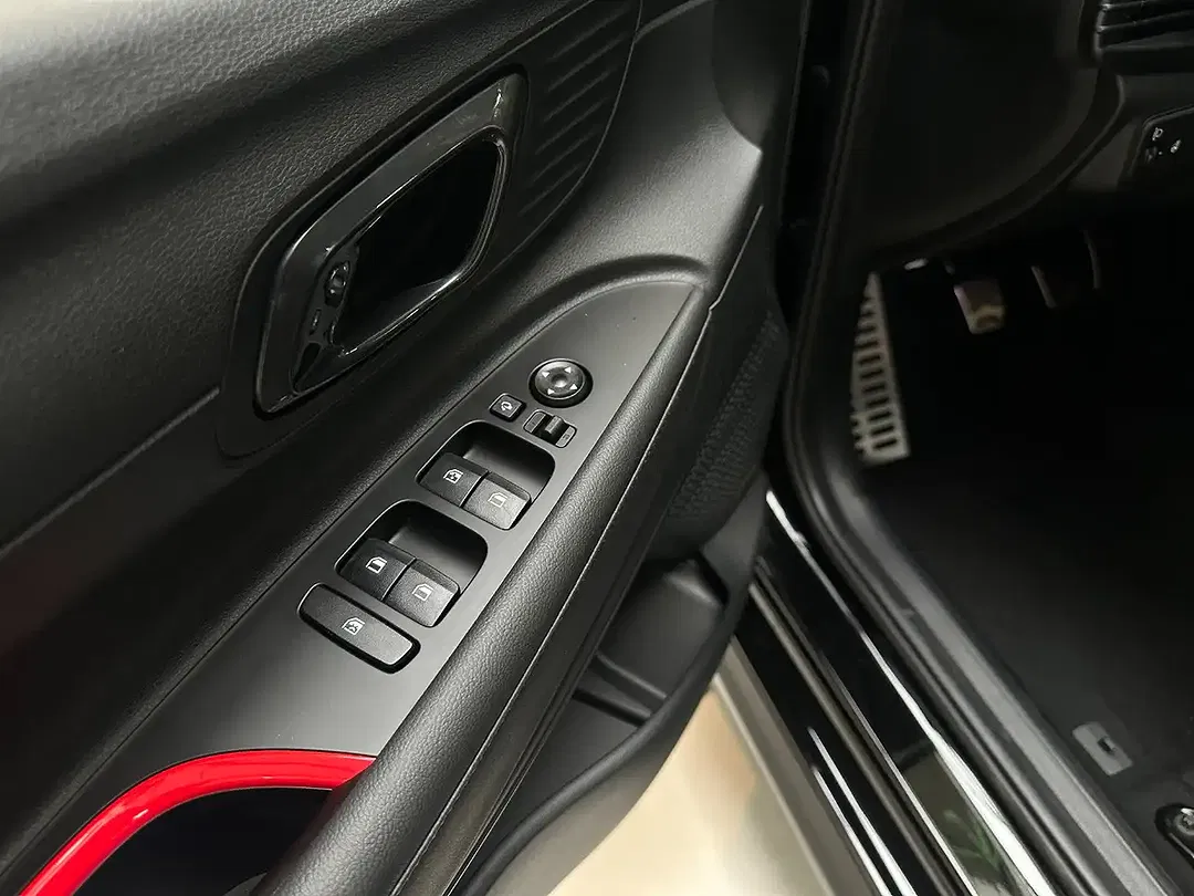 Hyundai i20 - Thumbnail 9