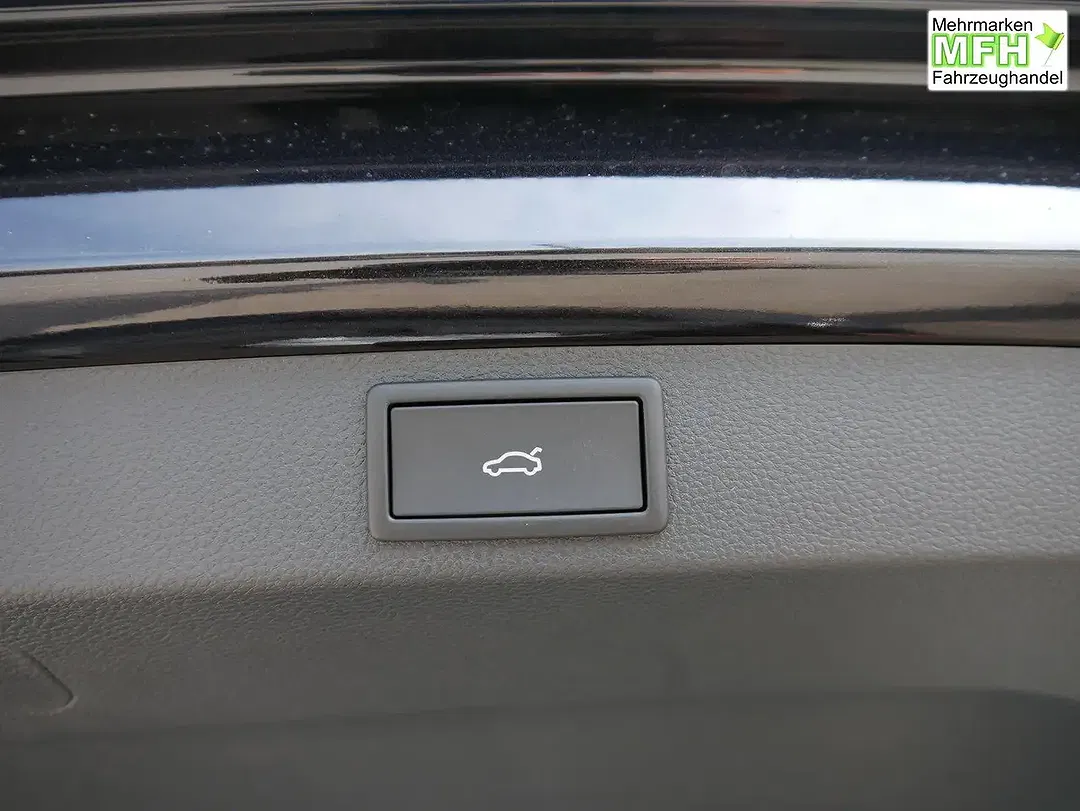 Skoda Karoq - Thumbnail 6