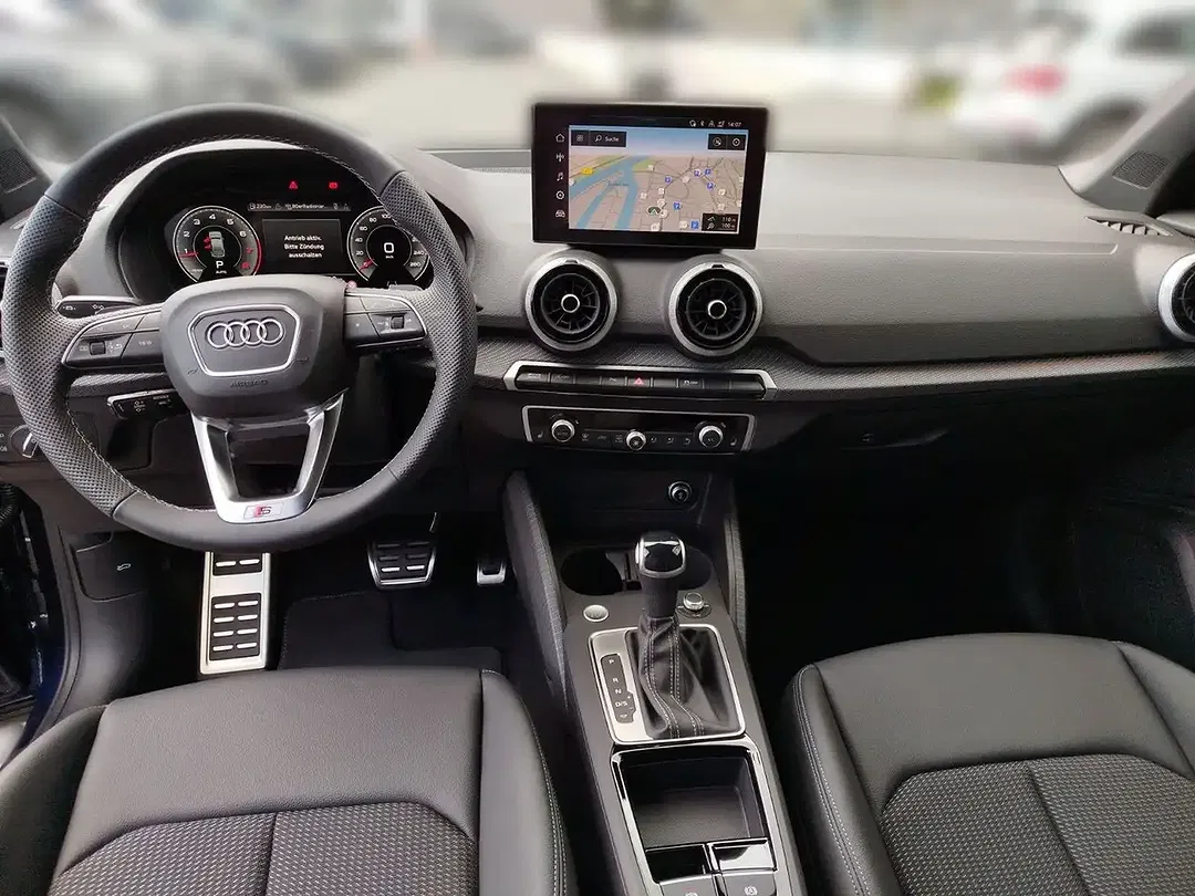 Audi Q2 - Thumbnail 11