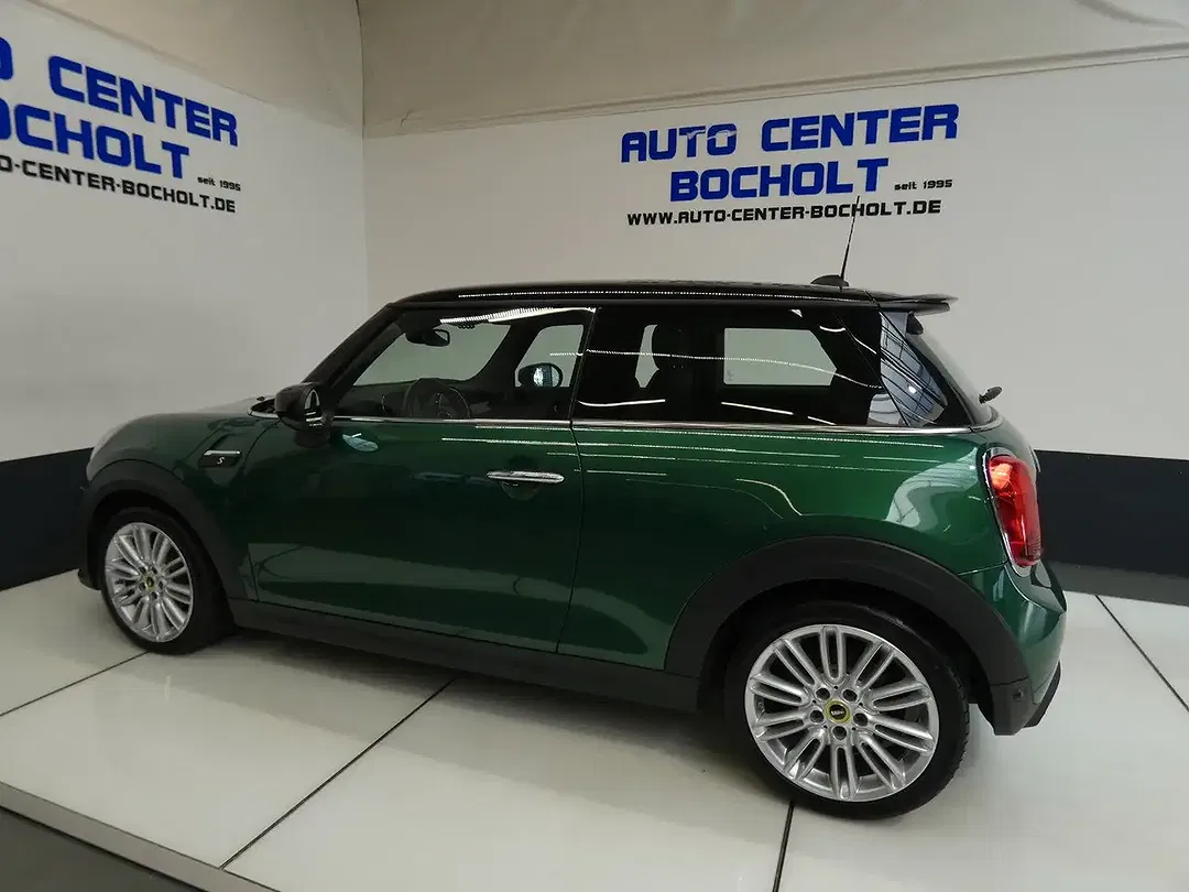MINI Cooper SE - Thumbnail 13