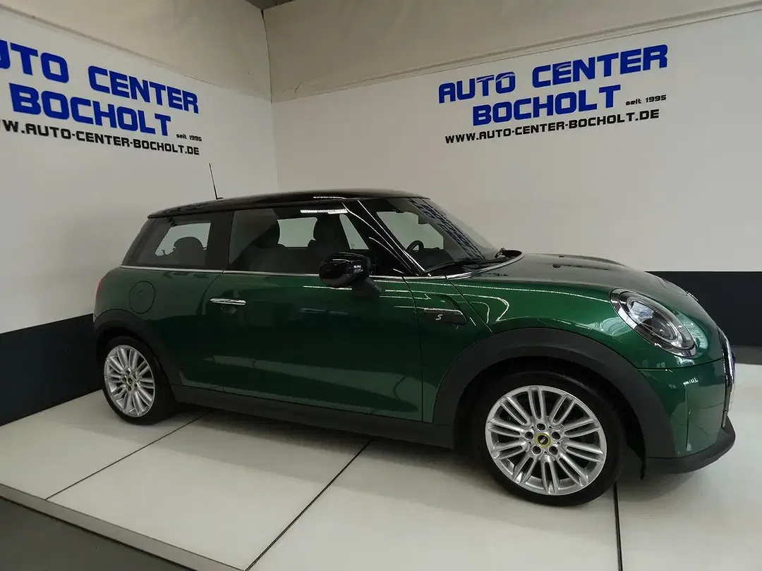 MINI Cooper SE - Thumbnail 3