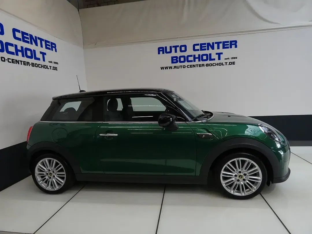 MINI Cooper SE - Thumbnail 4