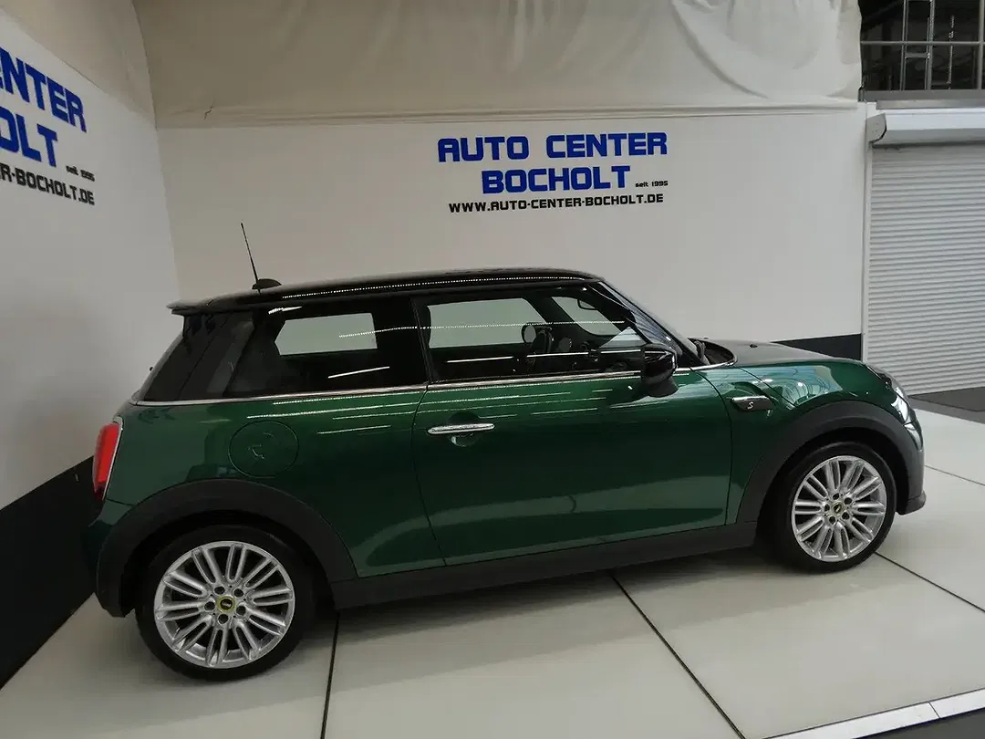 MINI Cooper SE - Thumbnail 6