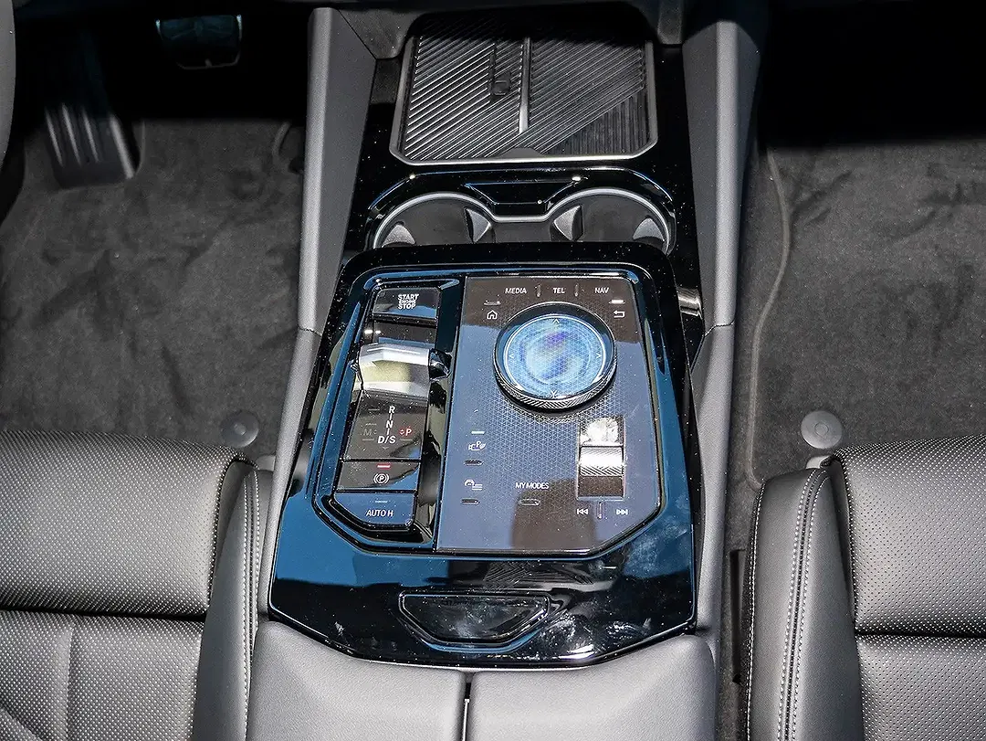 BMW 520 - Thumbnail 8