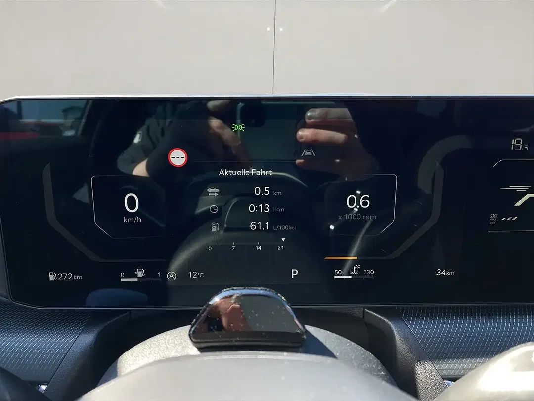 Kia K4 - Thumbnail 13
