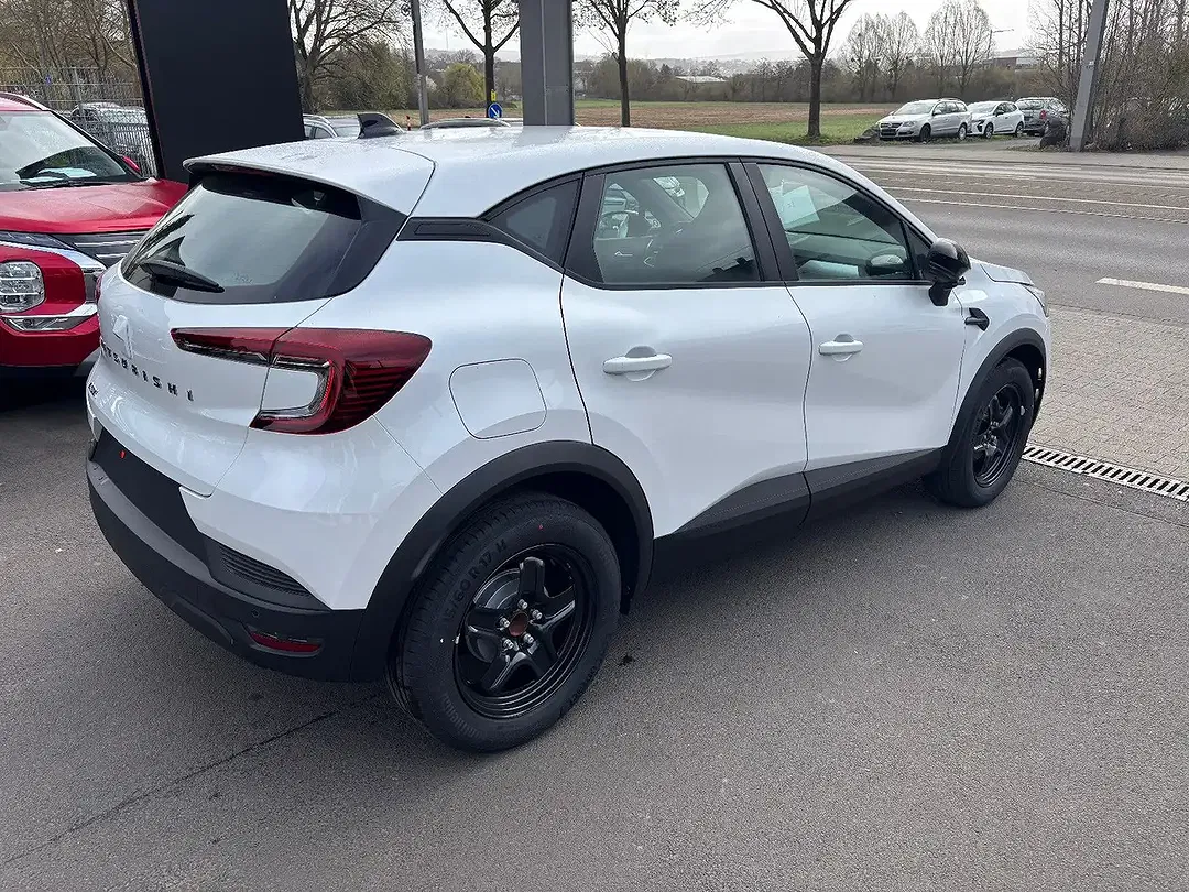 Mitsubishi ASX - Thumbnail 9