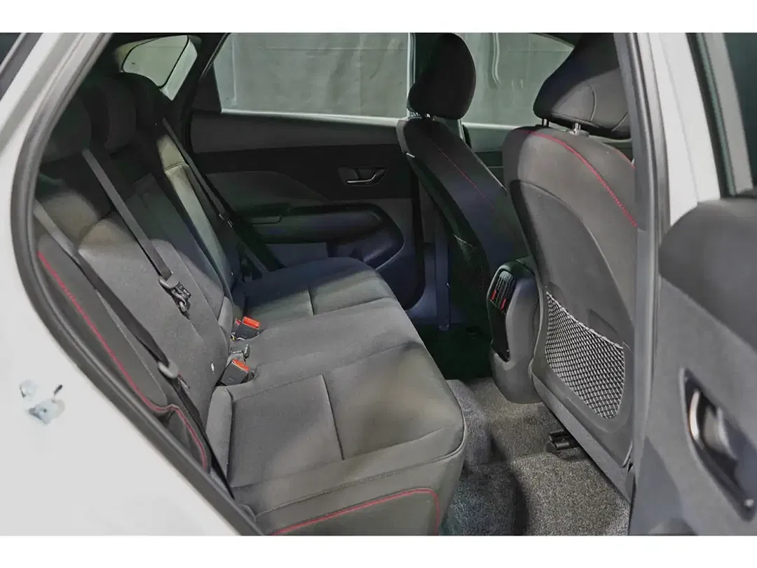 Hyundai KONA - Thumbnail 10