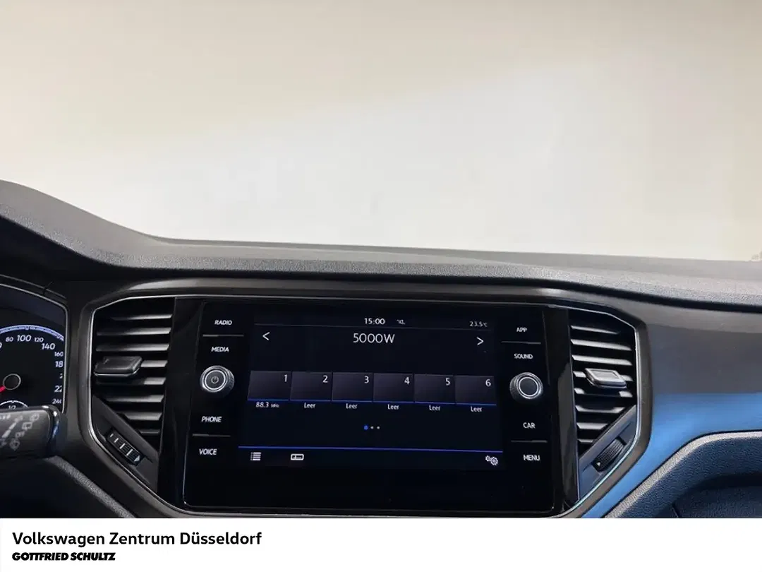 Volkswagen T-Roc - Thumbnail 11