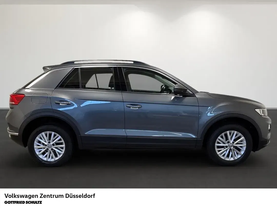 Volkswagen T-Roc - Thumbnail 2