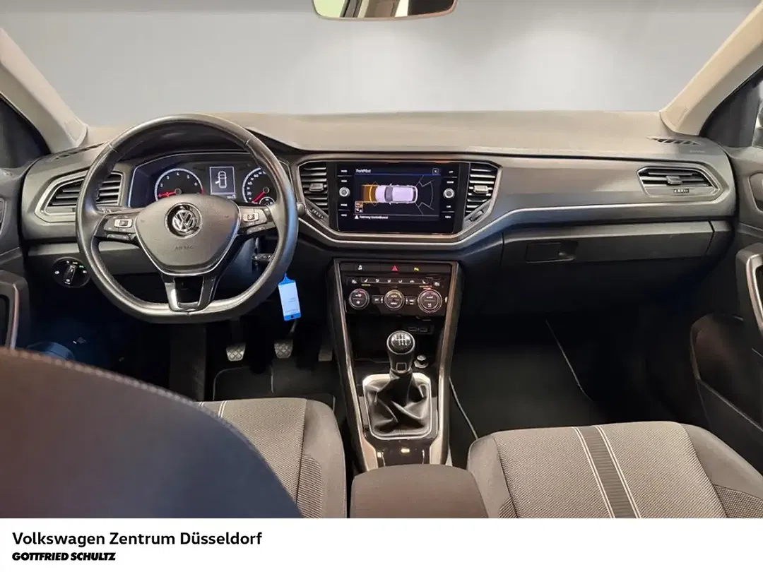 Volkswagen T-Roc - Thumbnail 5