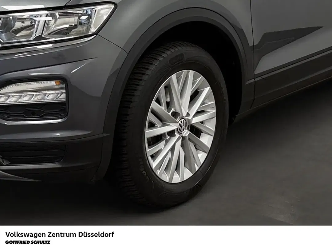 Volkswagen T-Roc - Thumbnail 8