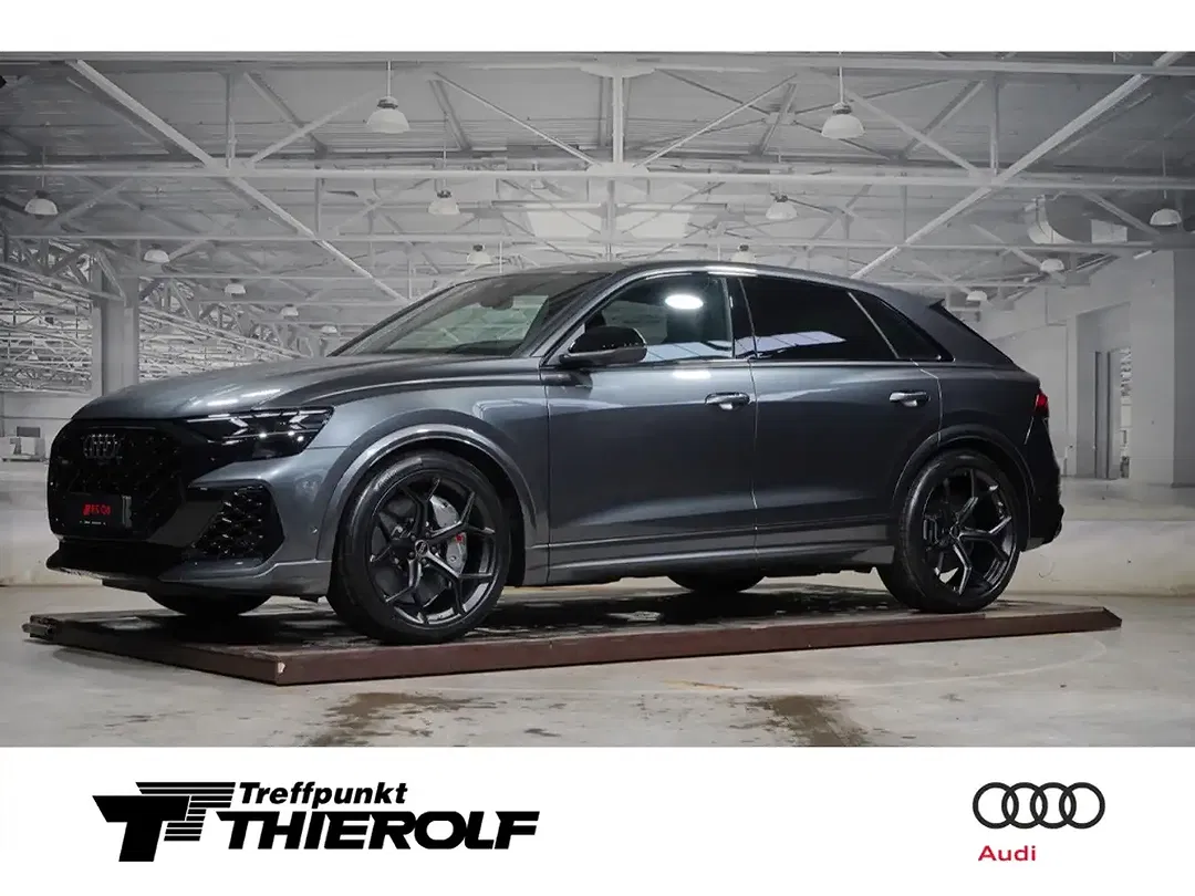 Audi RS Q8 - Thumbnail 1