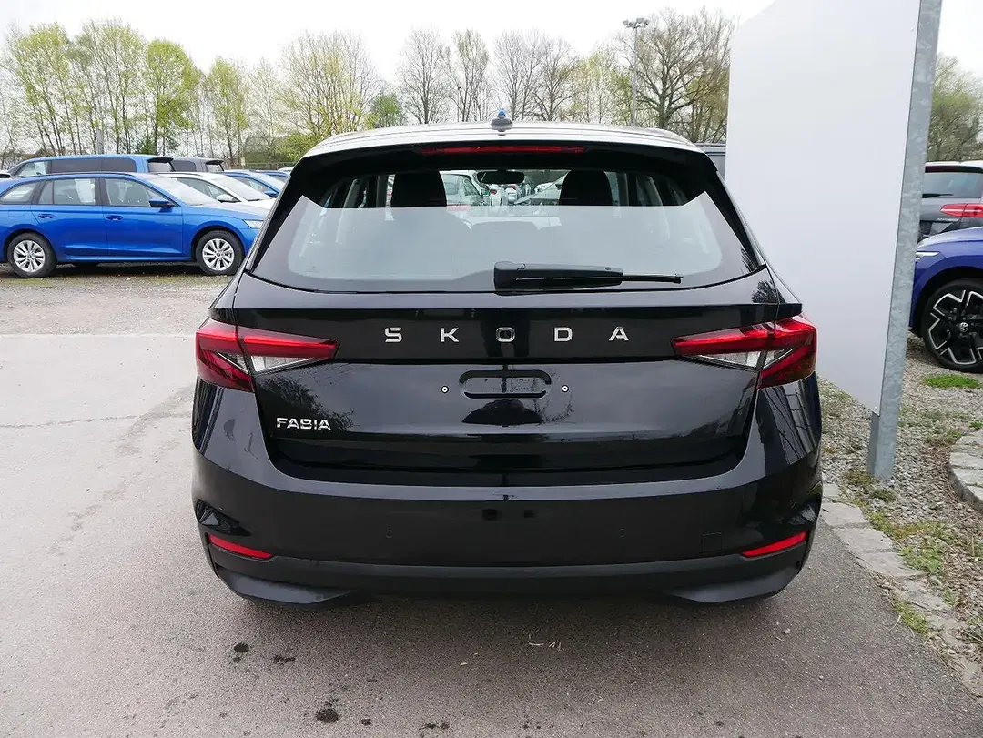 Skoda Fabia - Thumbnail 3