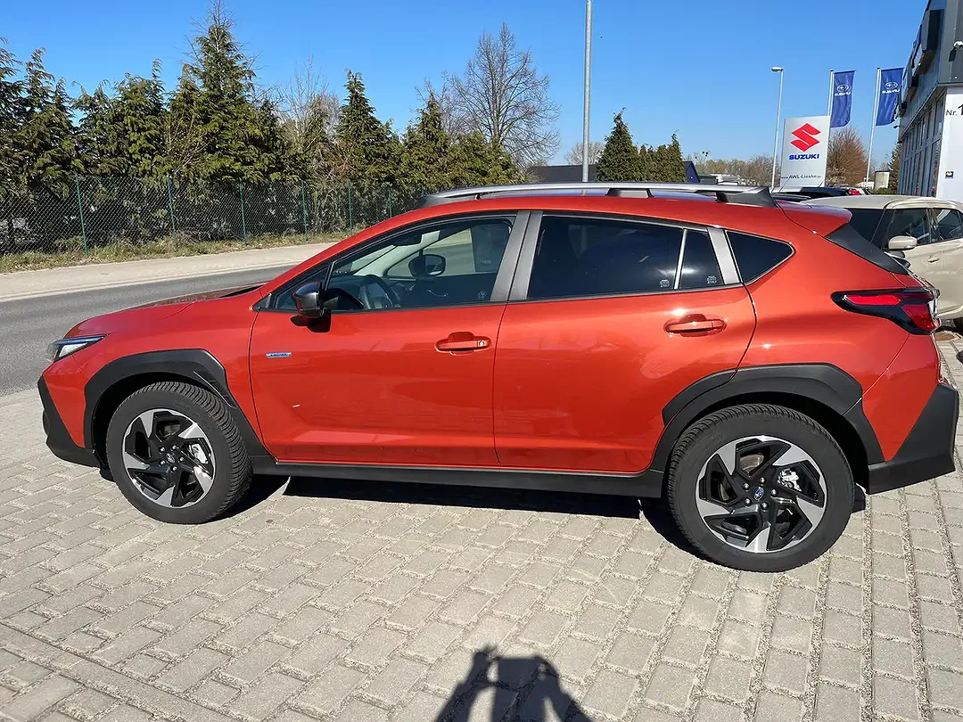 Subaru Crosstrek - Thumbnail 2