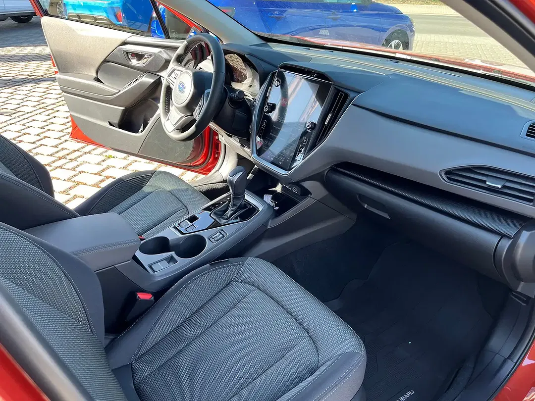 Subaru Crosstrek - Thumbnail 9