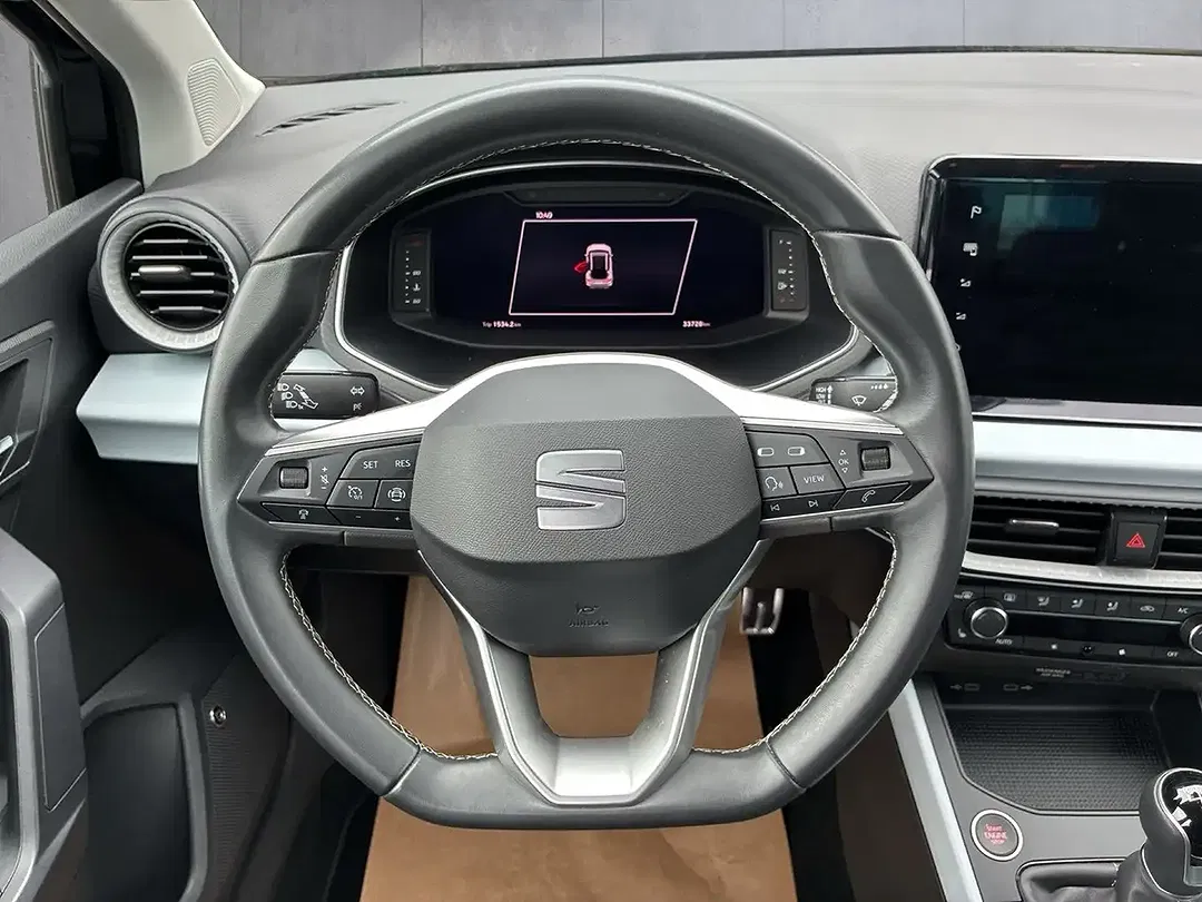 SEAT Arona - Thumbnail 10