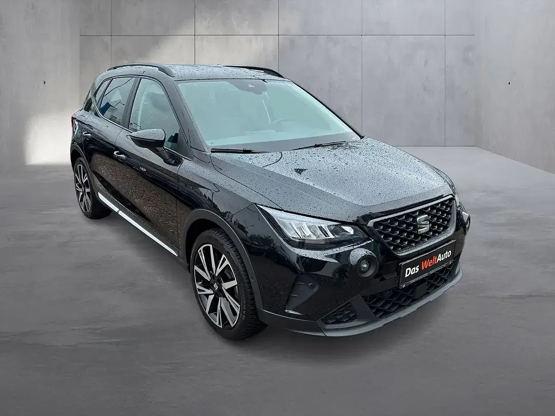 SEAT Arona - Thumbnail 3