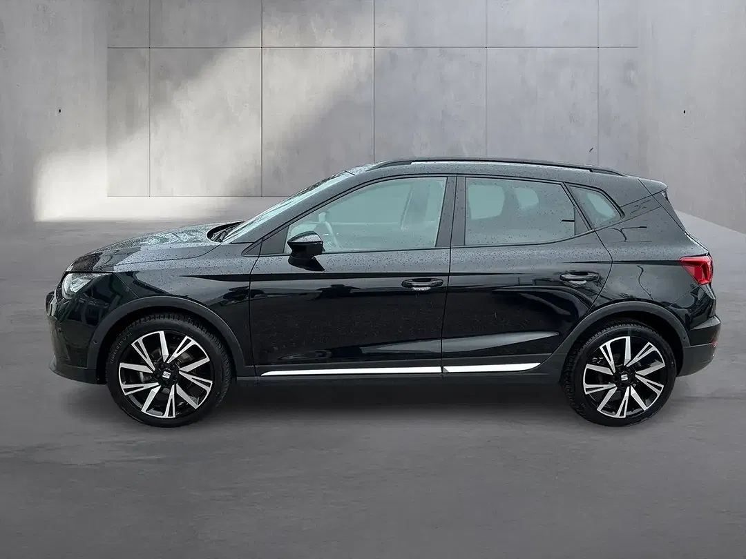 SEAT Arona - Thumbnail 5