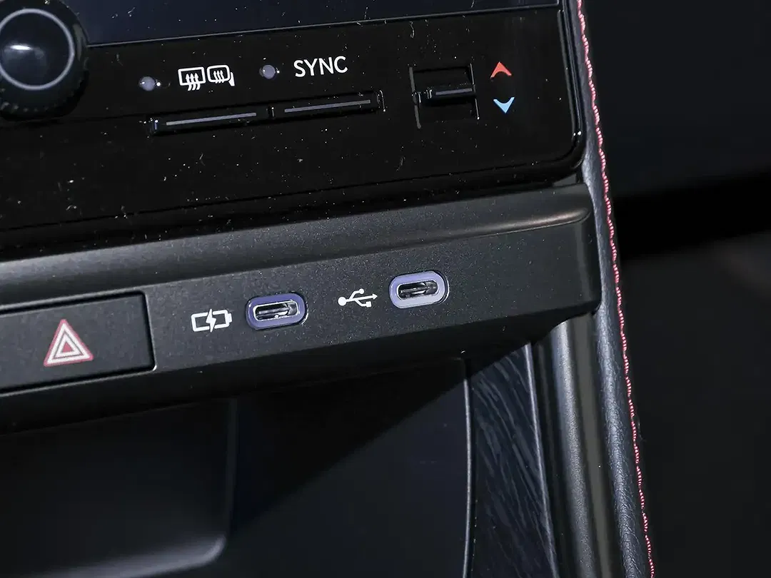 Lexus LBX - Thumbnail 10