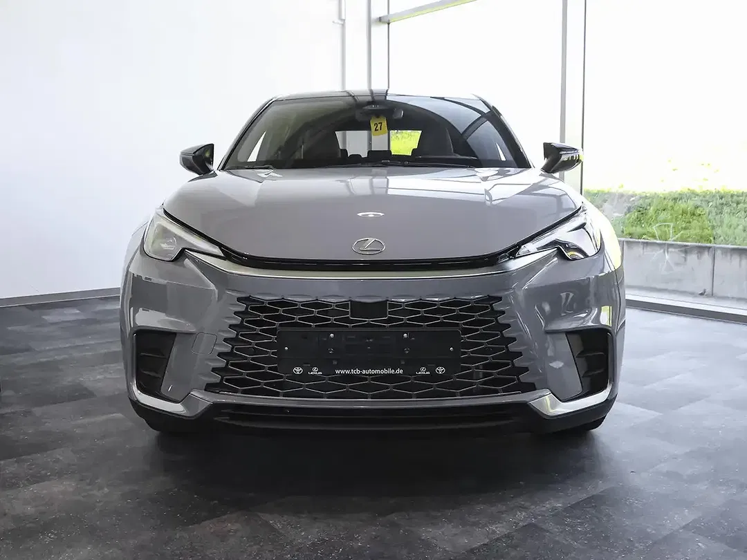 Lexus LBX - Thumbnail 4