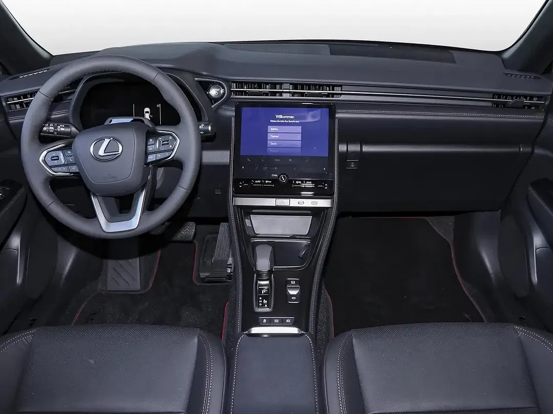 Lexus LBX - Thumbnail 7