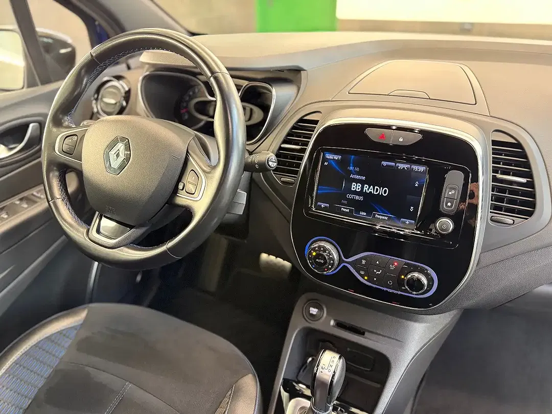 Renault Captur - Thumbnail 8