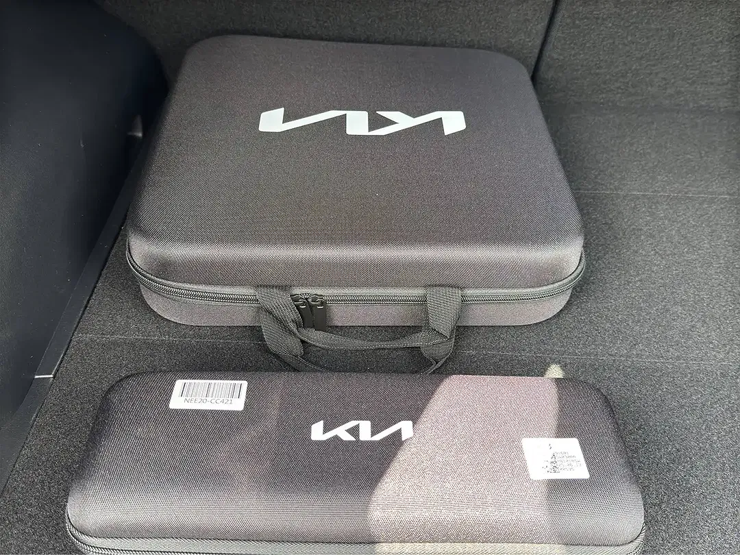 Kia EV4 - Thumbnail 15