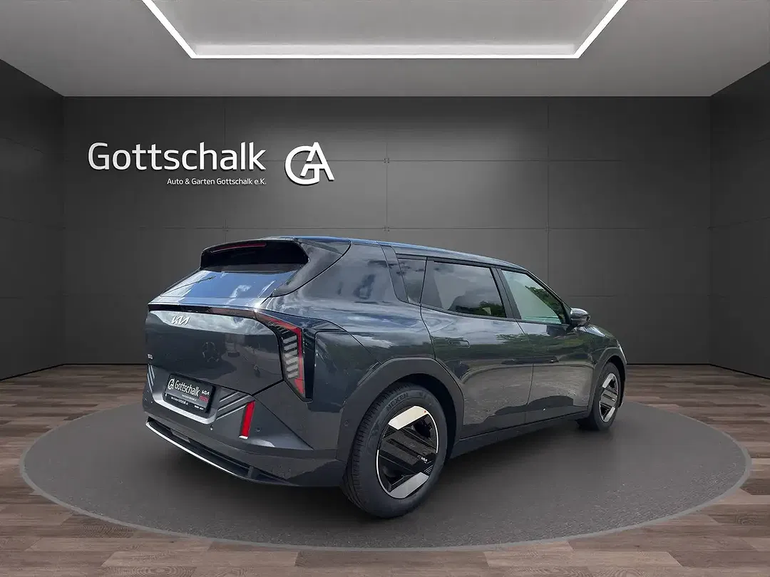 Kia EV4 - Thumbnail 6