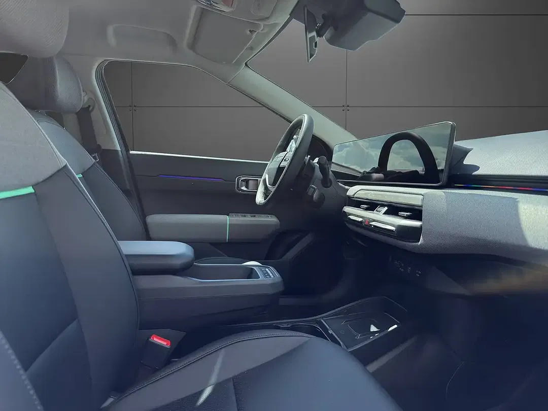 Kia EV4 - Thumbnail 9