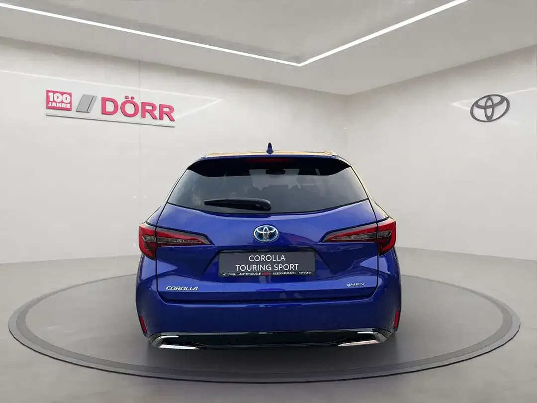 Toyota Corolla - Thumbnail 4