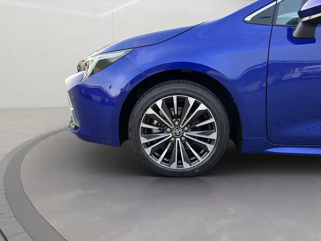 Toyota Corolla - Thumbnail 9