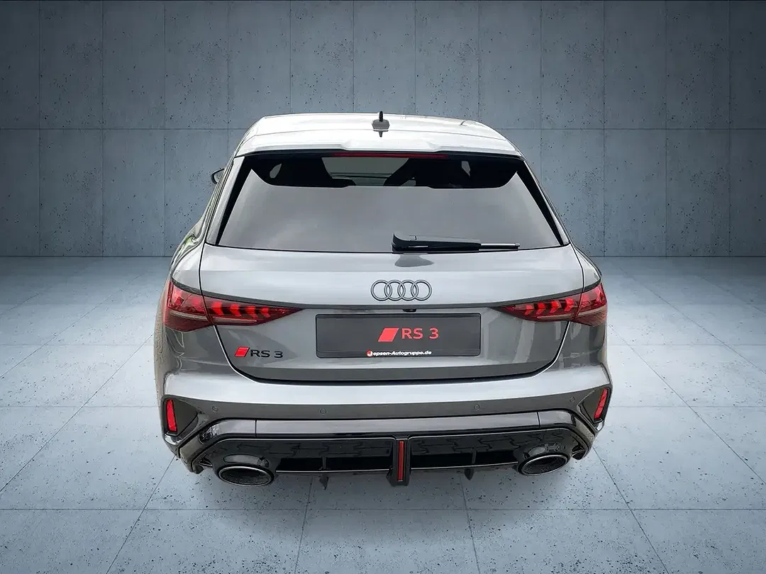 Audi RS3 - Thumbnail 5