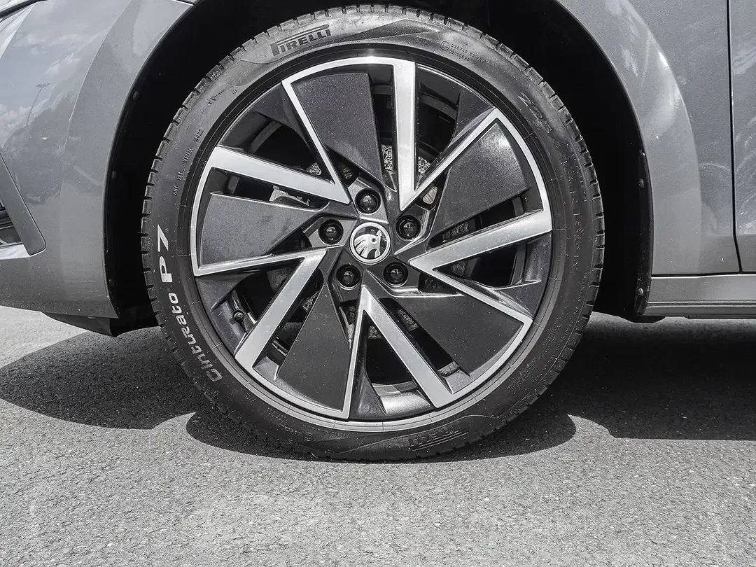 Skoda Octavia - Thumbnail 7
