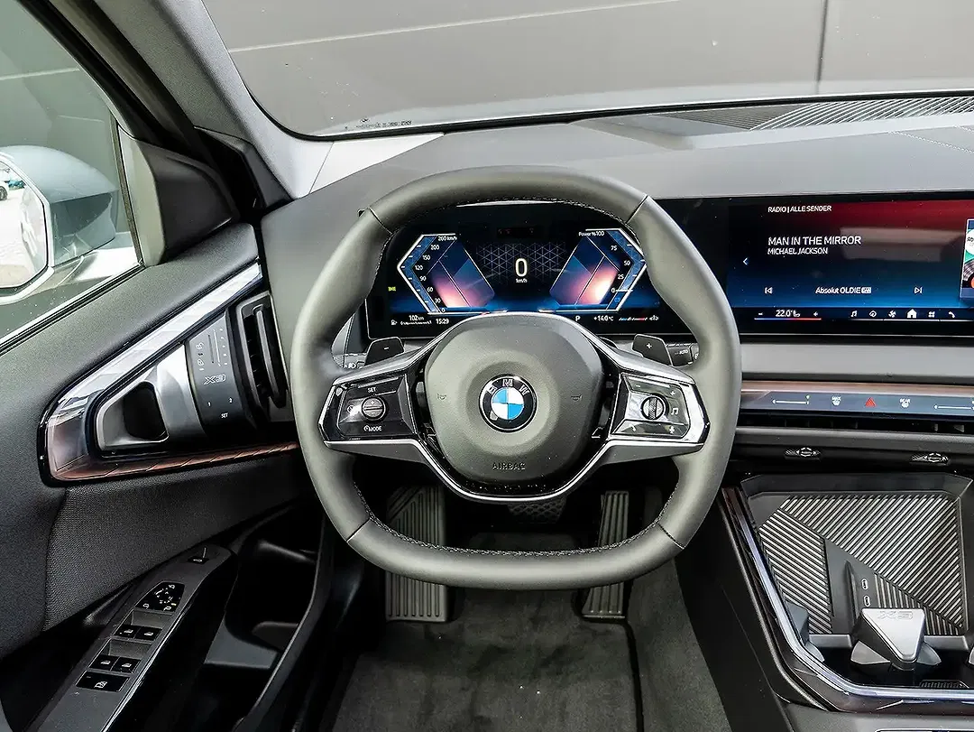 BMW X3 - Thumbnail 10